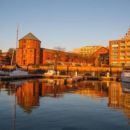 Hotel Sea Pearl Boston Yacht Exteriér fotografie